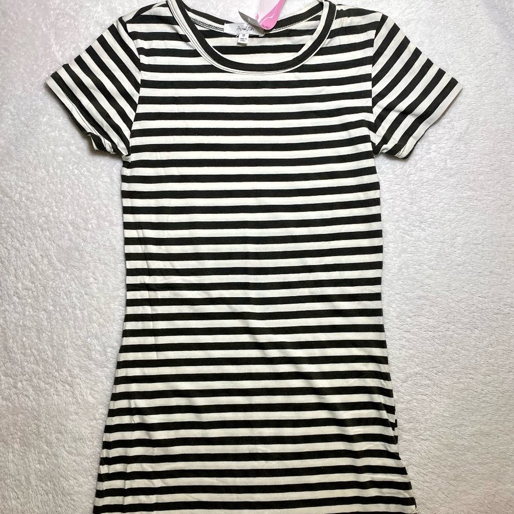 NWT Striped Bodycon Mini Dress (Medium)
